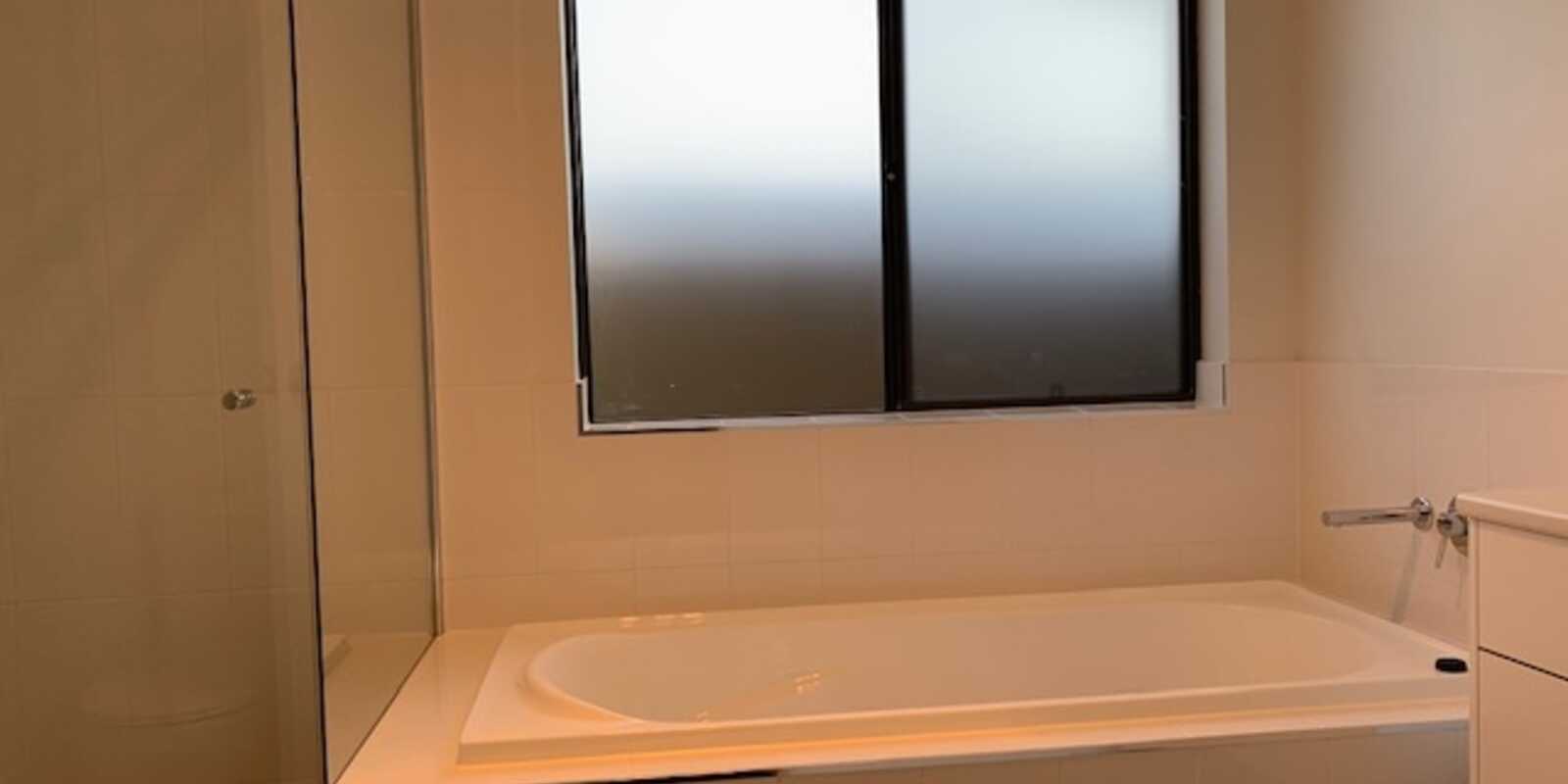 8 Contour Rd Austral