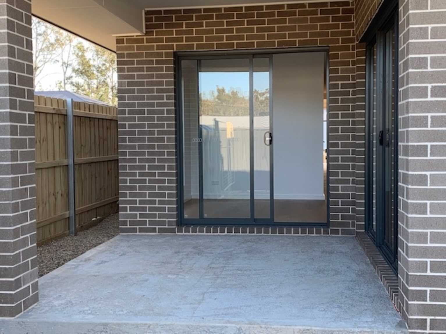 8 Contour Rd Austral