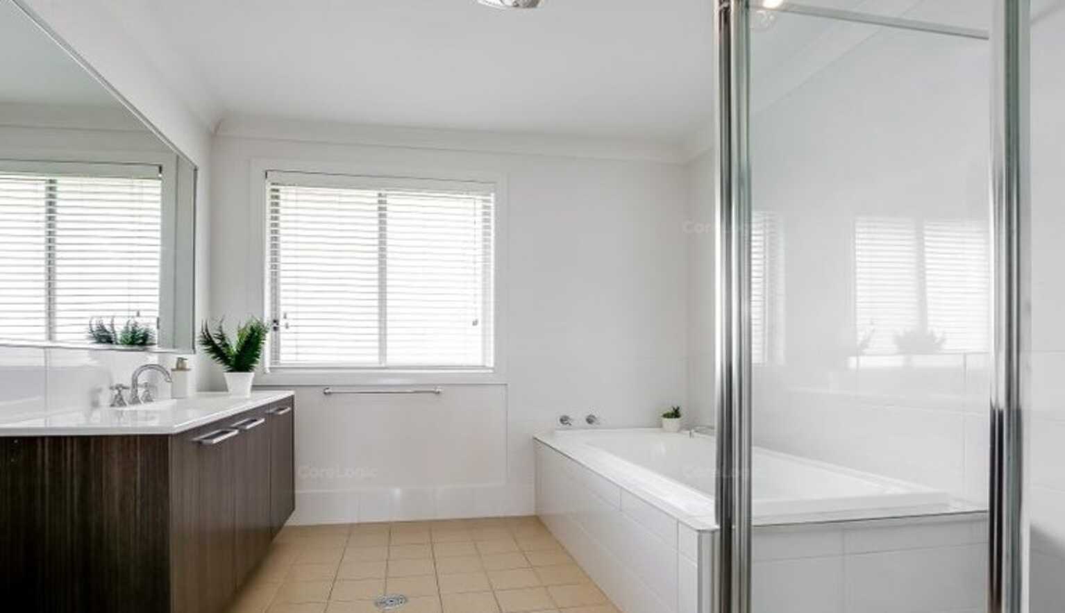 111 Hemsworth Ave Middleton Grange