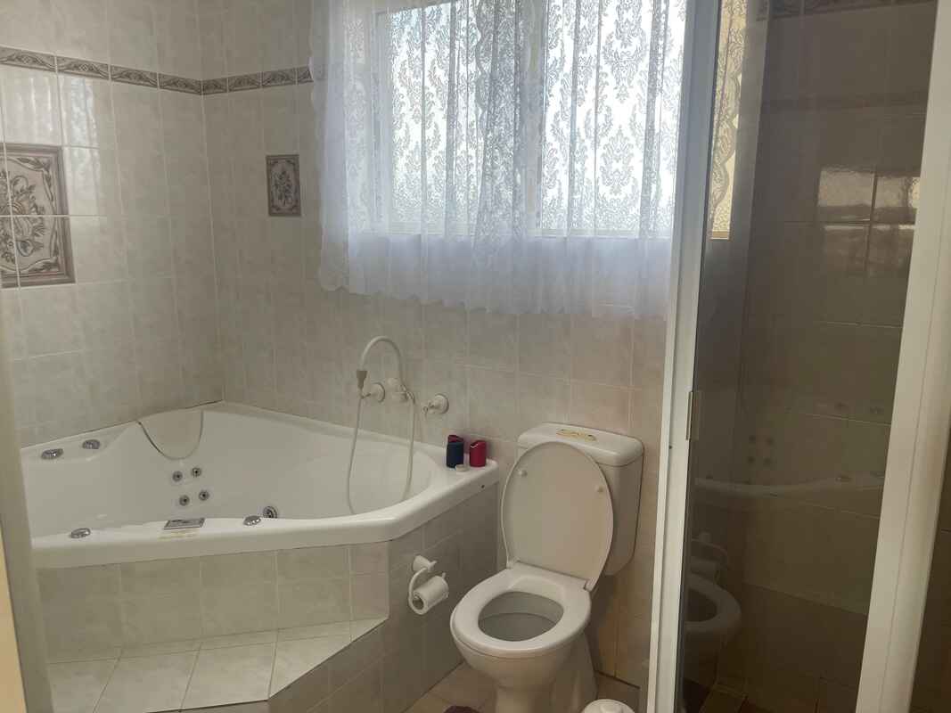 13 Dunalley St West Hoxton