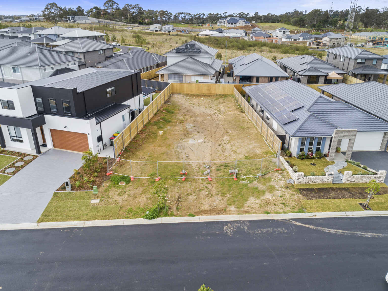 27 Crest Road Gledswood Hills