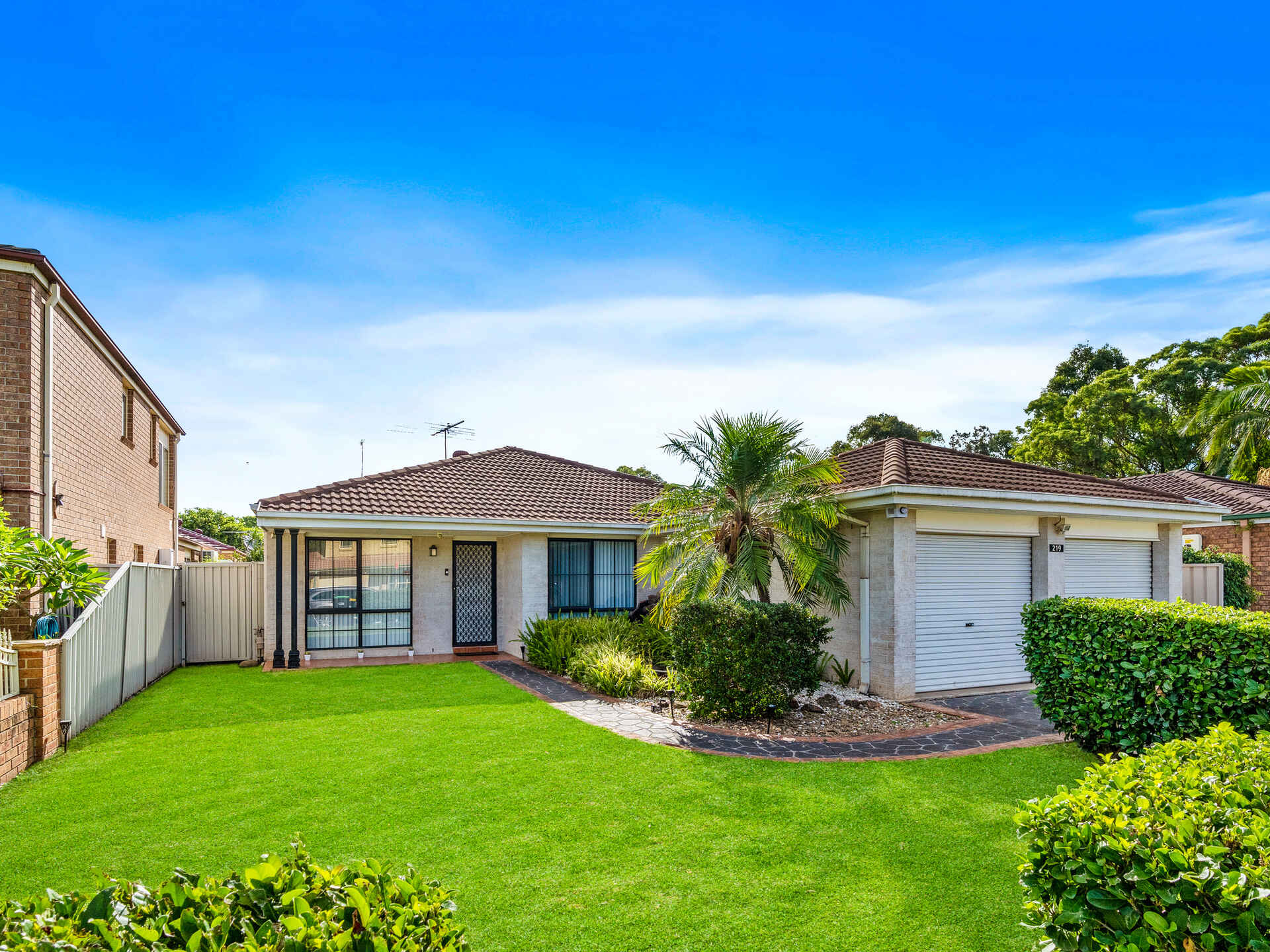 219 Pacific Palms Circuit Hoxton Park