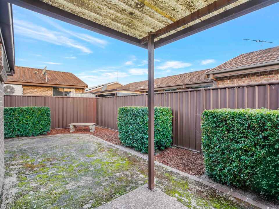 16/28 Coolaroo Cres Lurnea