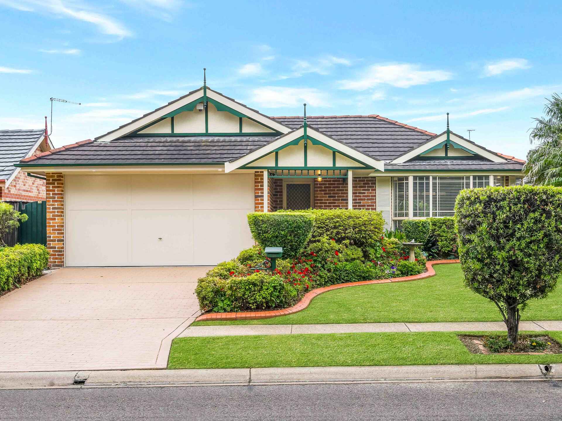 House For Sale 29 Topnot Avenue Hinchinbrook