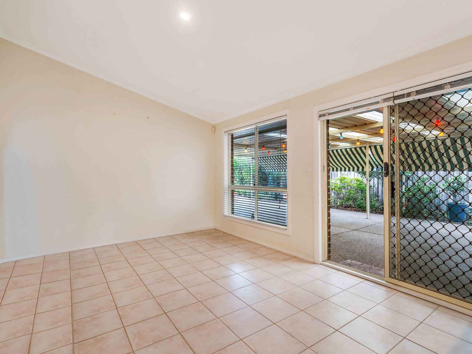 House For Sale 29 Topnot Avenue Hinchinbrook