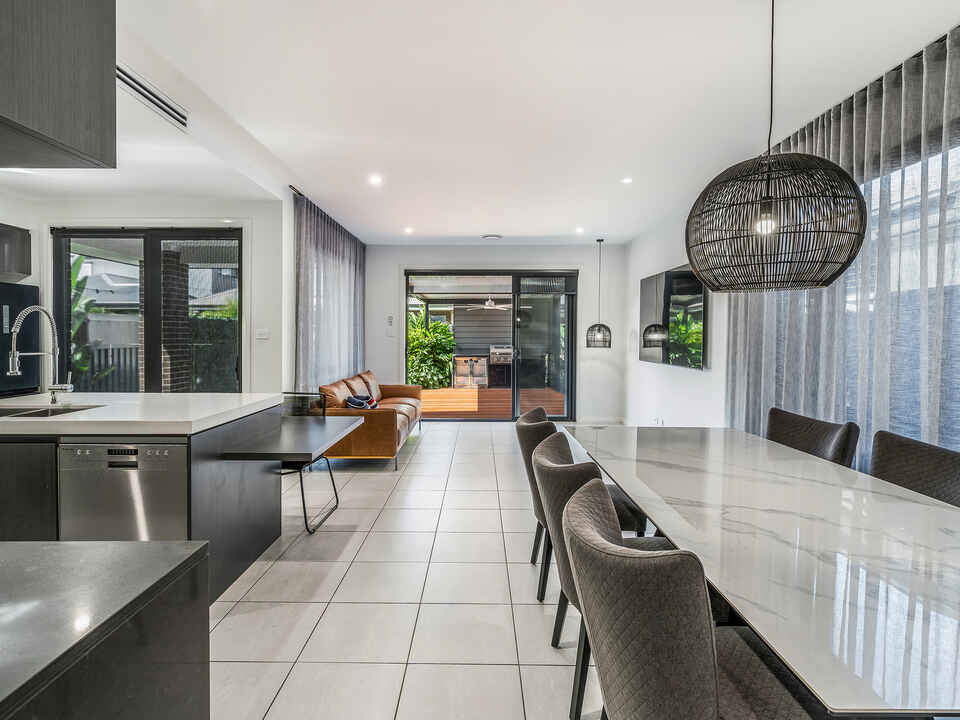 32 Gibbs Crescent Catherine Field