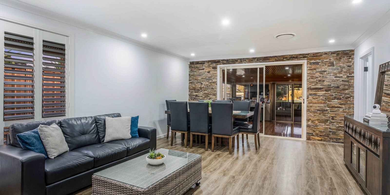 217 Whitford Road Green Valley 217 Whitford Road Green Valley