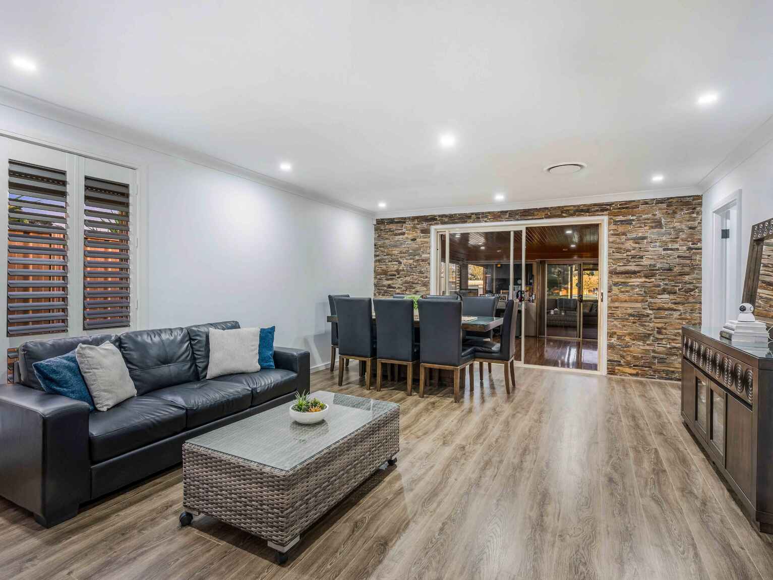 217 Whitford Road Green Valley