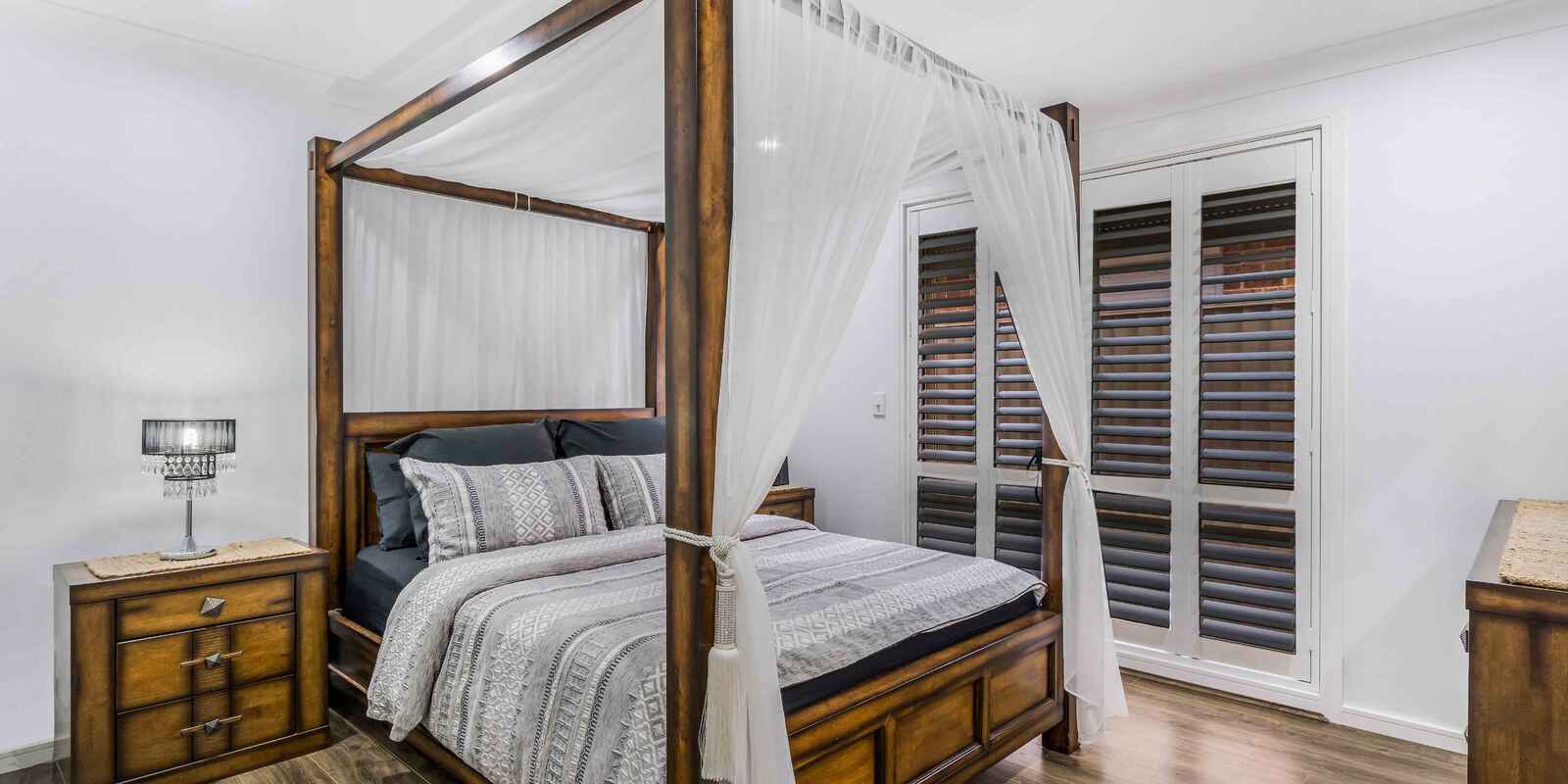 217 Whitford Road Green Valley 217 Whitford Road Green Valley