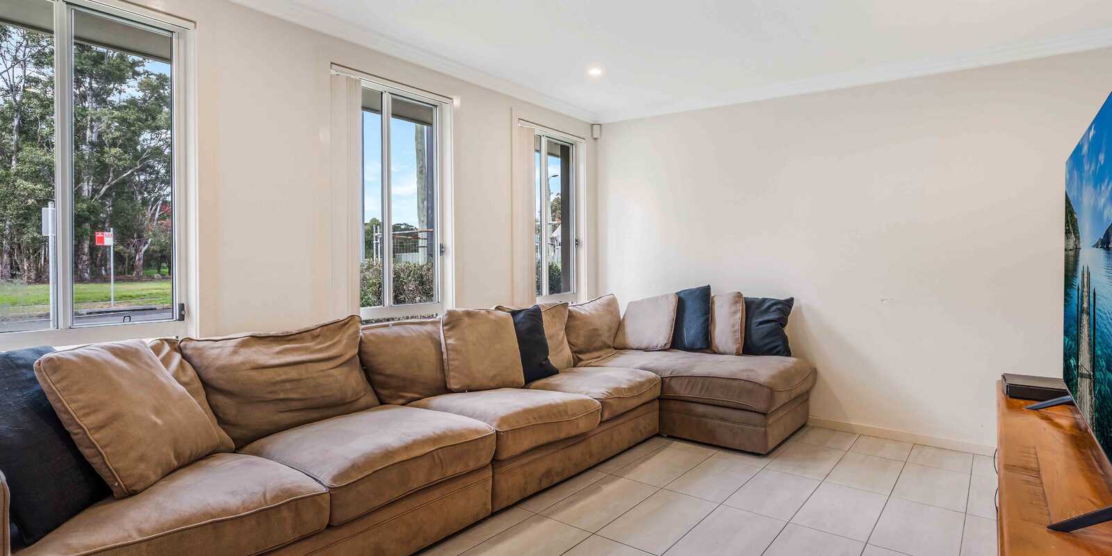 27 First Avenue Hoxton Park