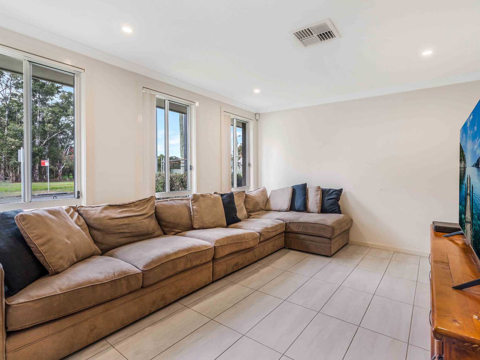 27 First Avenue Hoxton Park