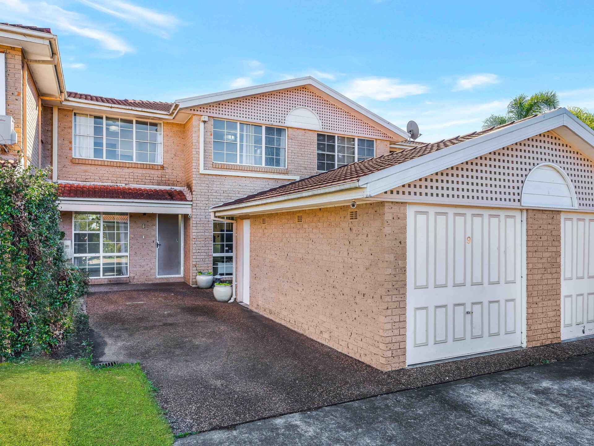 9/12 Heron Place Hinchinbrook