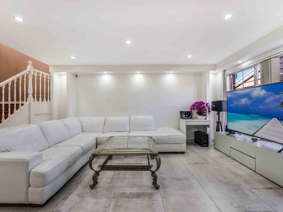 9/12 Heron Place Hinchinbrook