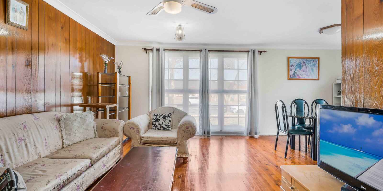 3 Canberra Street St Johns Park 3 Canberra Street St Johns Park