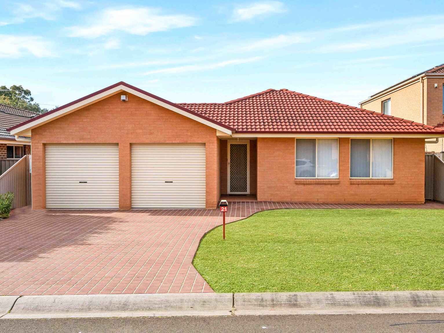 21 Bangalow Place Hoxton Park 21 Bangalow Place Hoxton Park