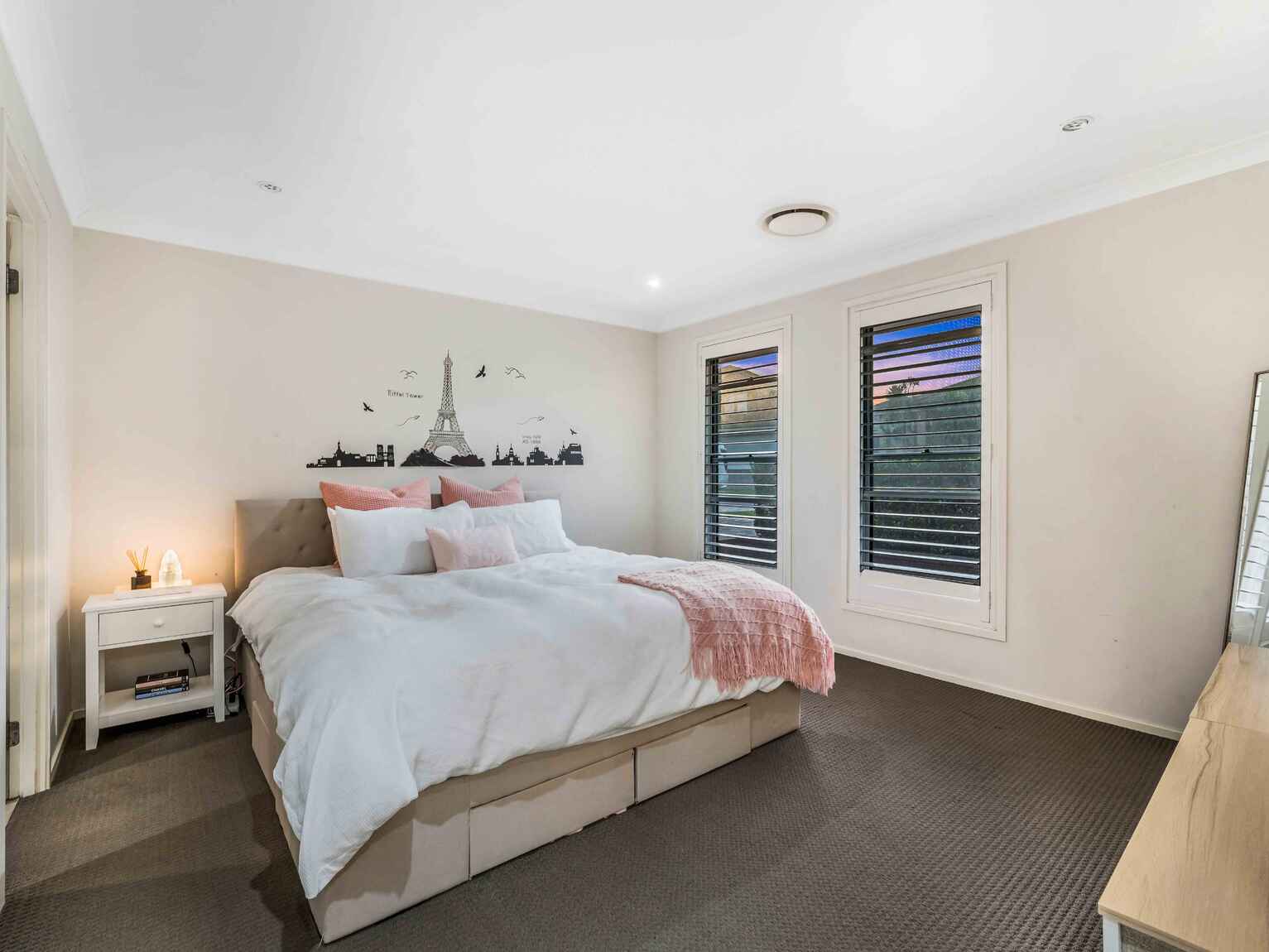 166 Rosedale Circuit Carnes Hill 166 Rosedale Circuit Carnes Hill