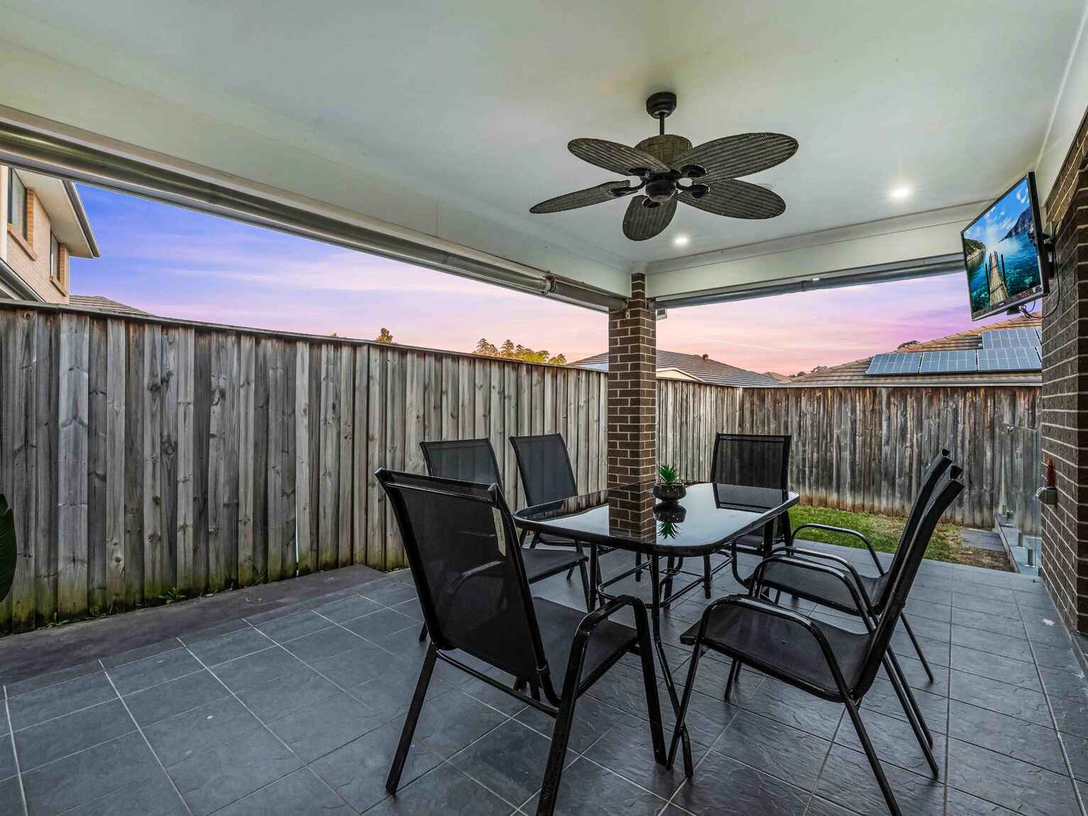 166 Rosedale Circuit Carnes Hill 166 Rosedale Circuit Carnes Hill