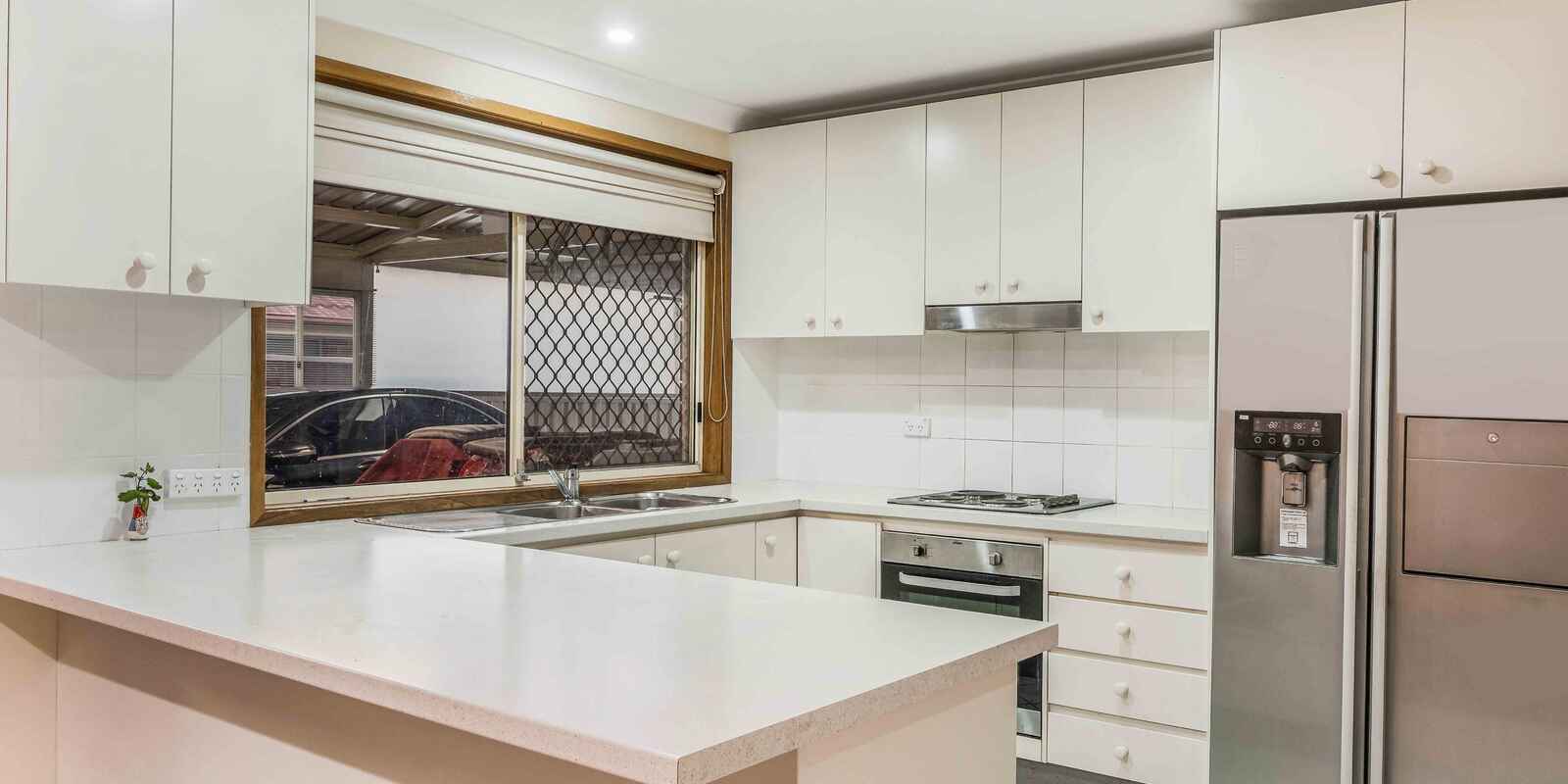 33 Harrier Avenue Green Valley 33 Harrier Avenue Green Valley