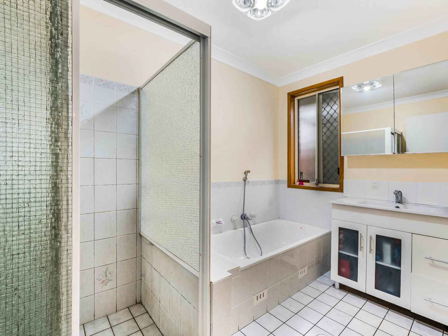 33 Harrier Avenue Green Valley 33 Harrier Avenue Green Valley