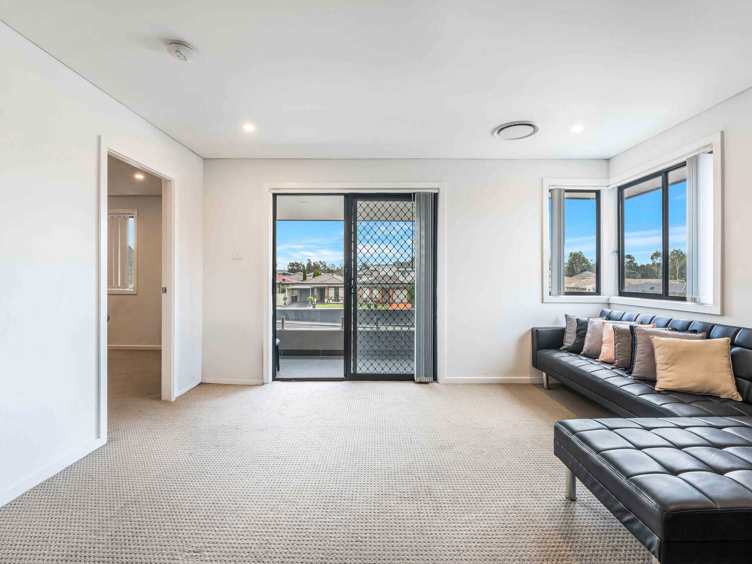 2a Warialda Way Hinchinbrook