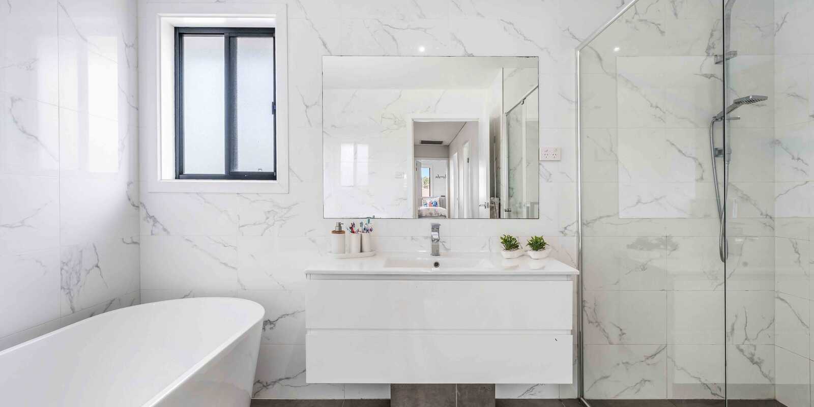2a Warialda Way Hinchinbrook
