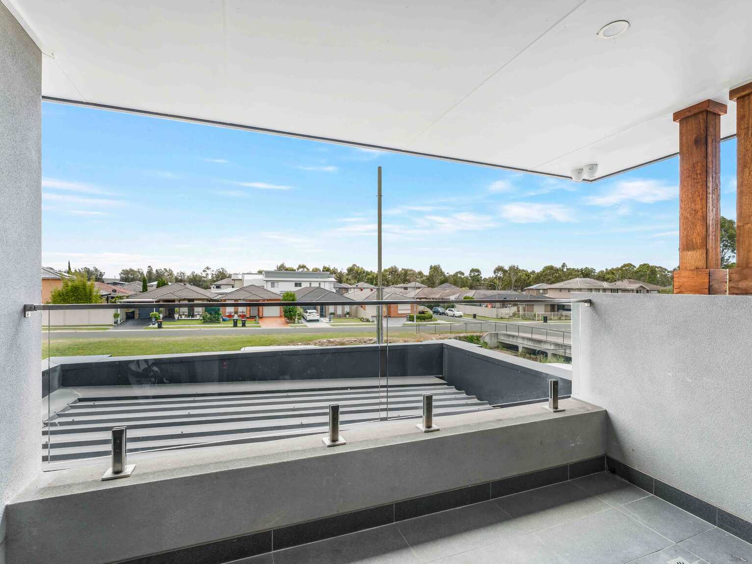 2a Warialda Way Hinchinbrook