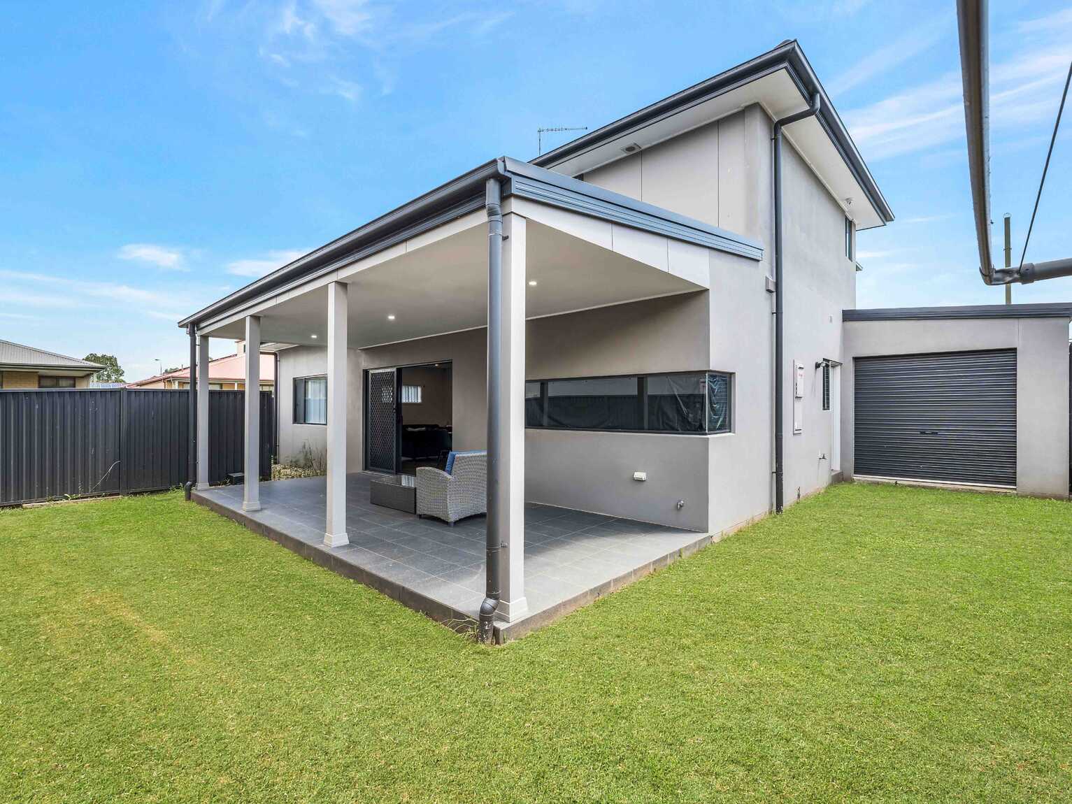 2a Warialda Way Hinchinbrook