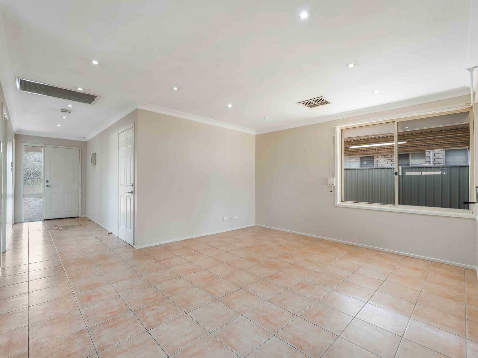 3 Merriwa Avenue Hoxton Park 3 Merriwa Avenue Hoxton Park