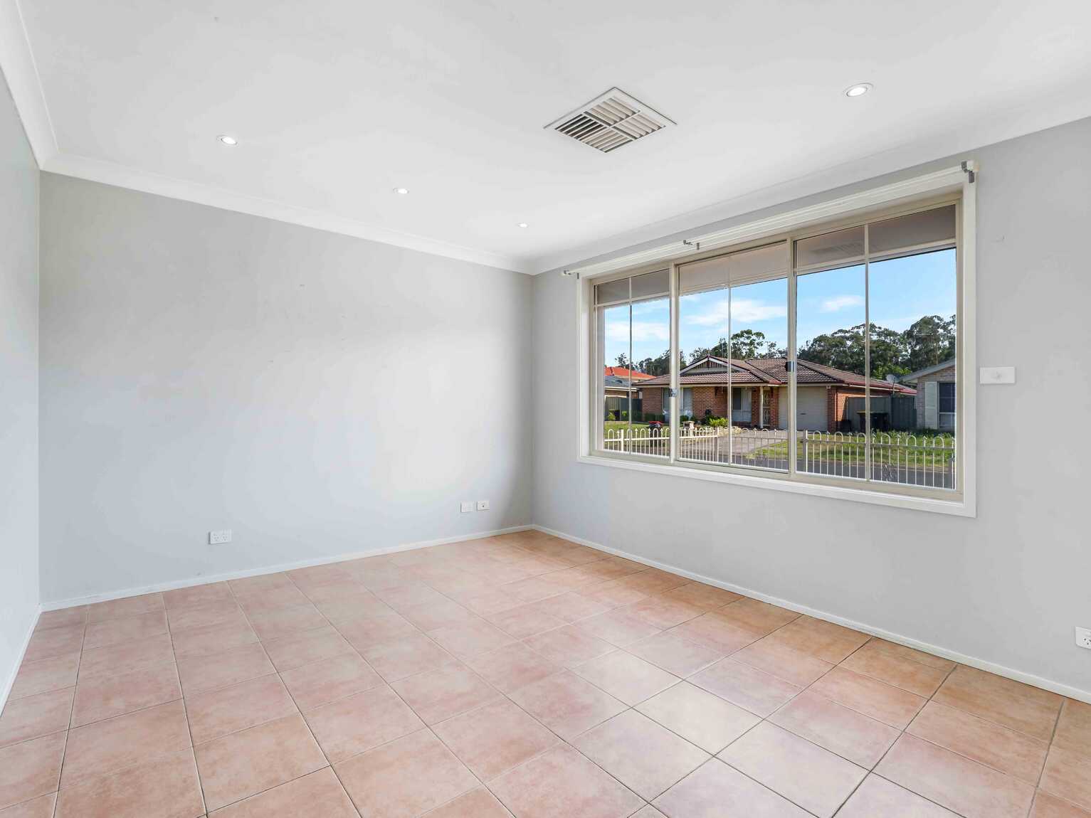 3 Merriwa Avenue Hoxton Park 3 Merriwa Avenue Hoxton Park
