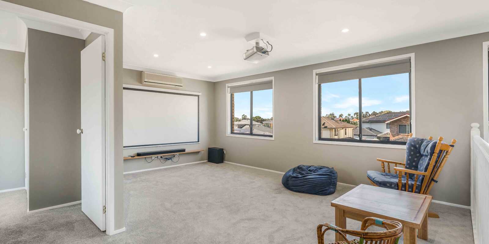 27 Mathinna Circuit West Hoxton