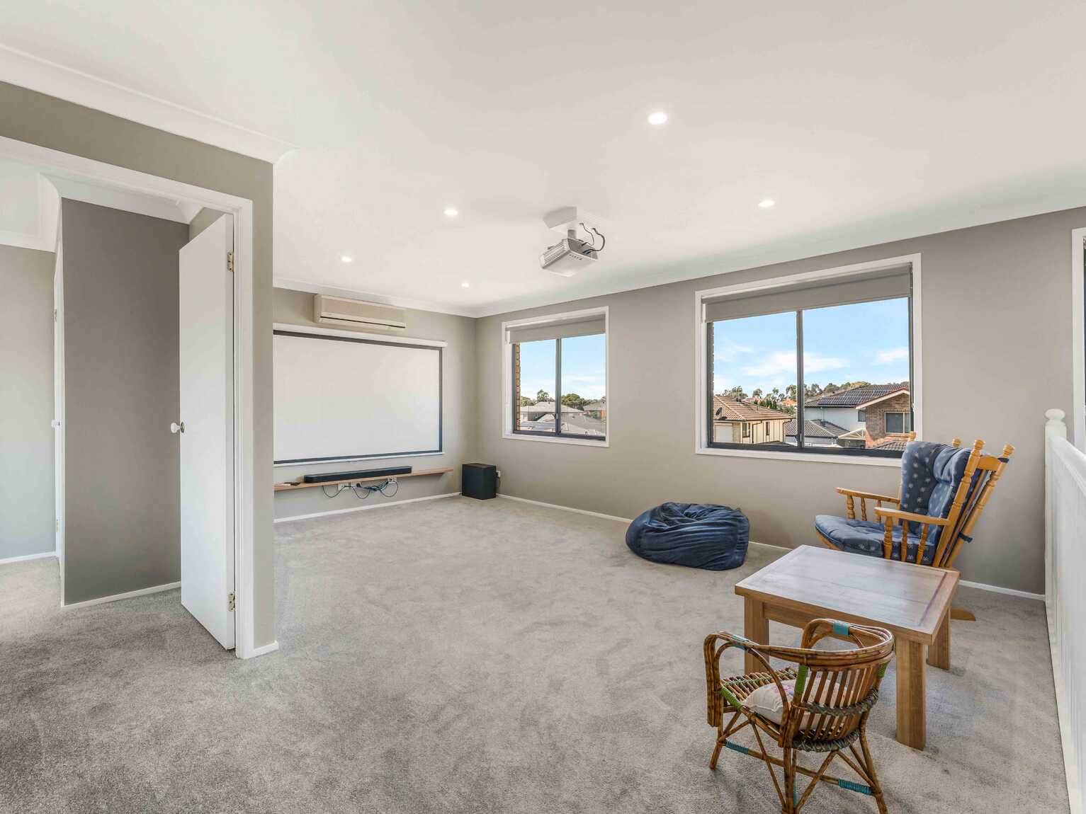 27 Mathinna Circuit West Hoxton