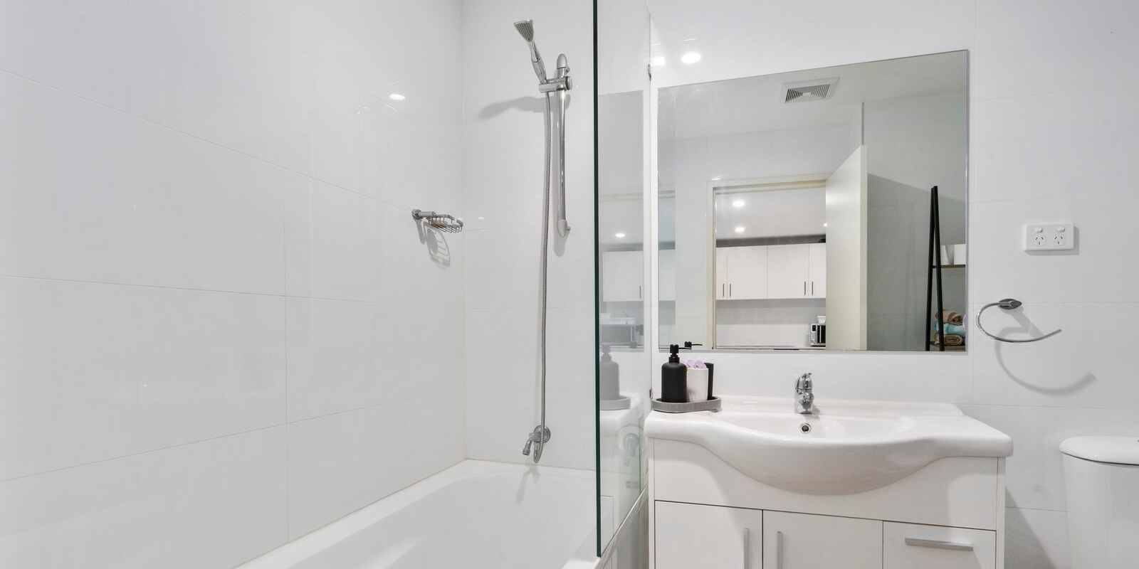 2/15-17 Castlereagh Street Liverpool 2/15-17 Castlereagh Street Liverpool