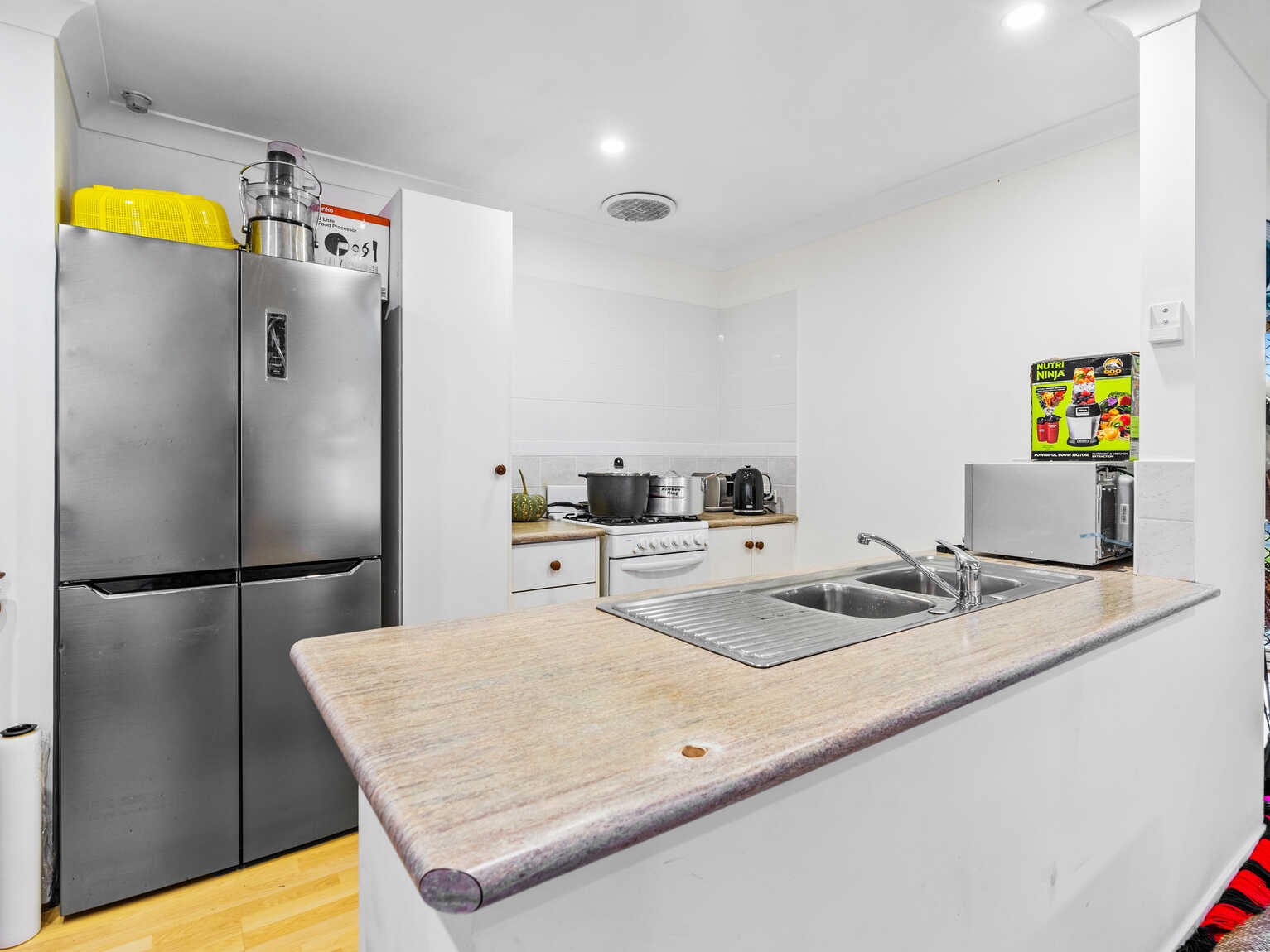 15 Byron Bay Cl Hoxton Park 15 Byron Bay Cl Hoxton Park