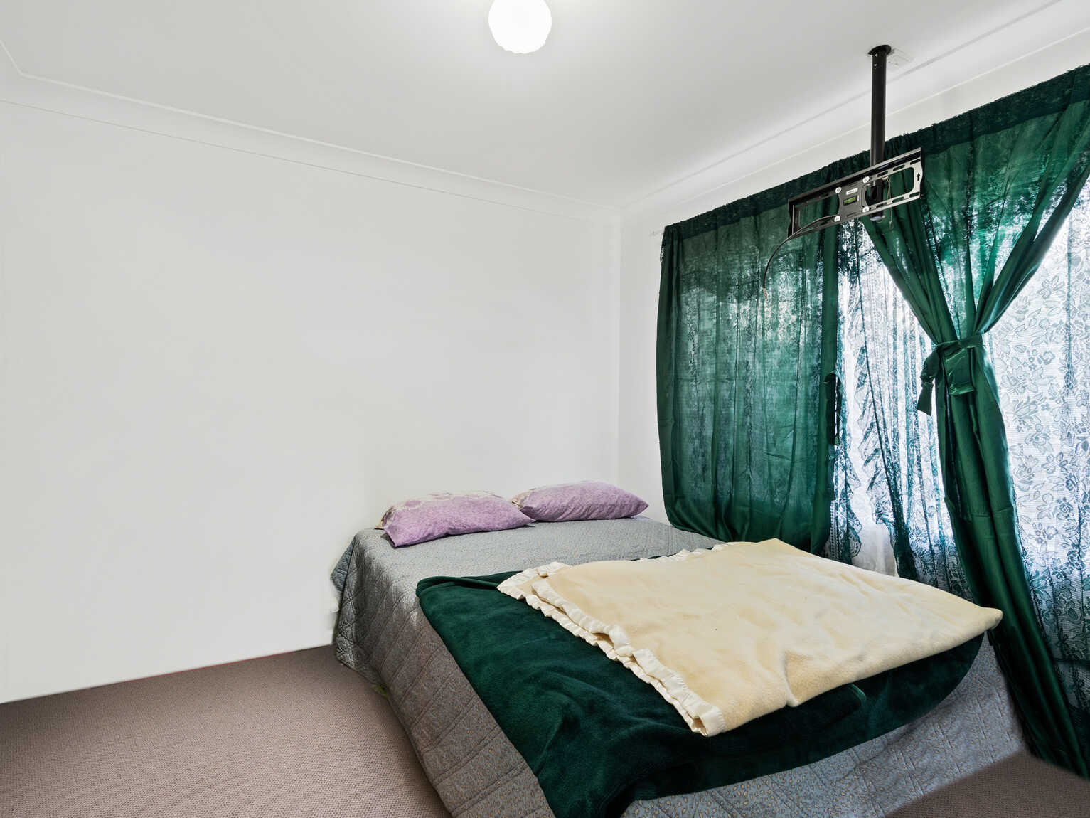 15 Byron Bay Cl Hoxton Park 15 Byron Bay Cl Hoxton Park
