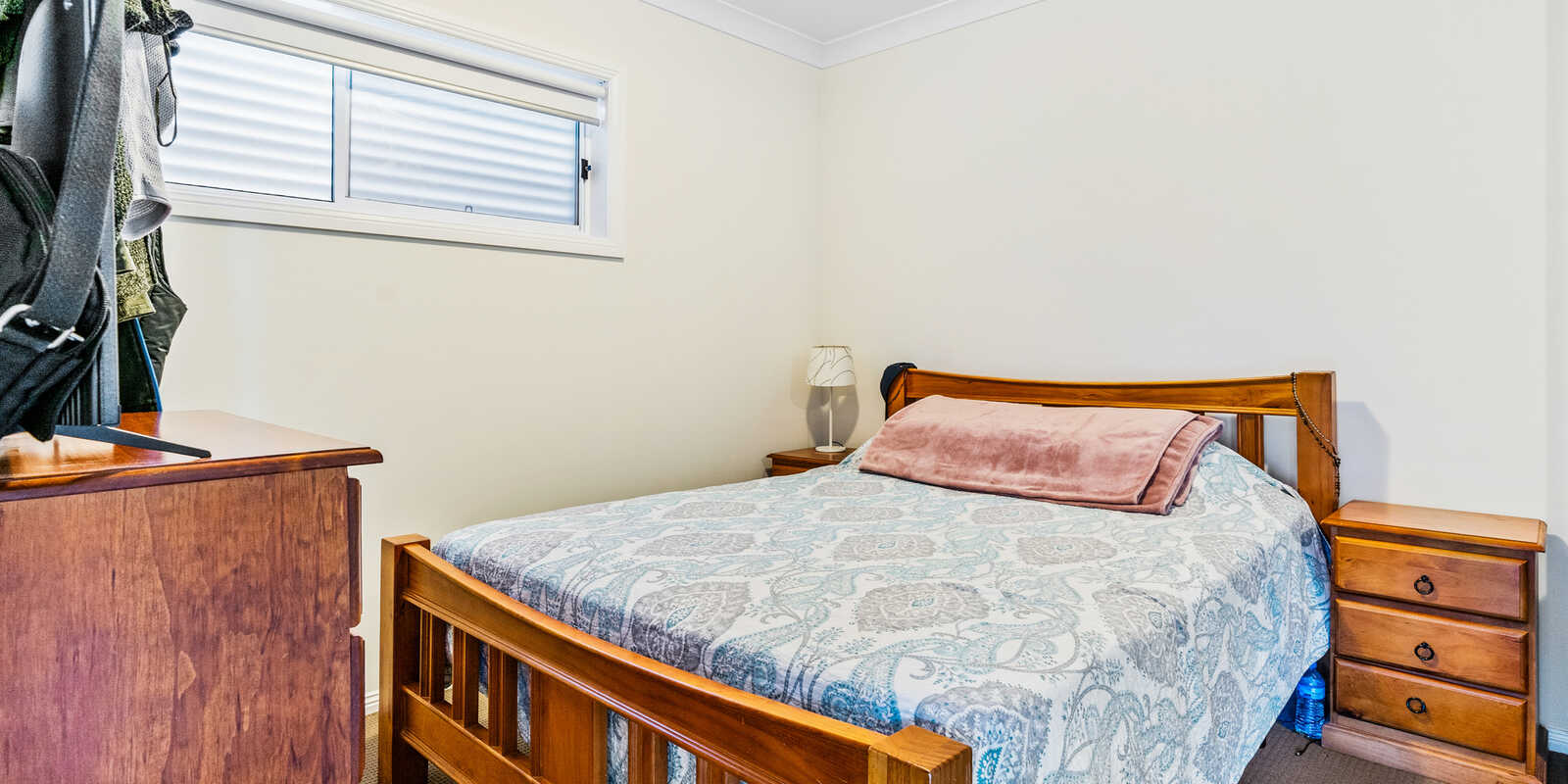 15 Byron Bay Cl Hoxton Park 15 Byron Bay Cl Hoxton Park