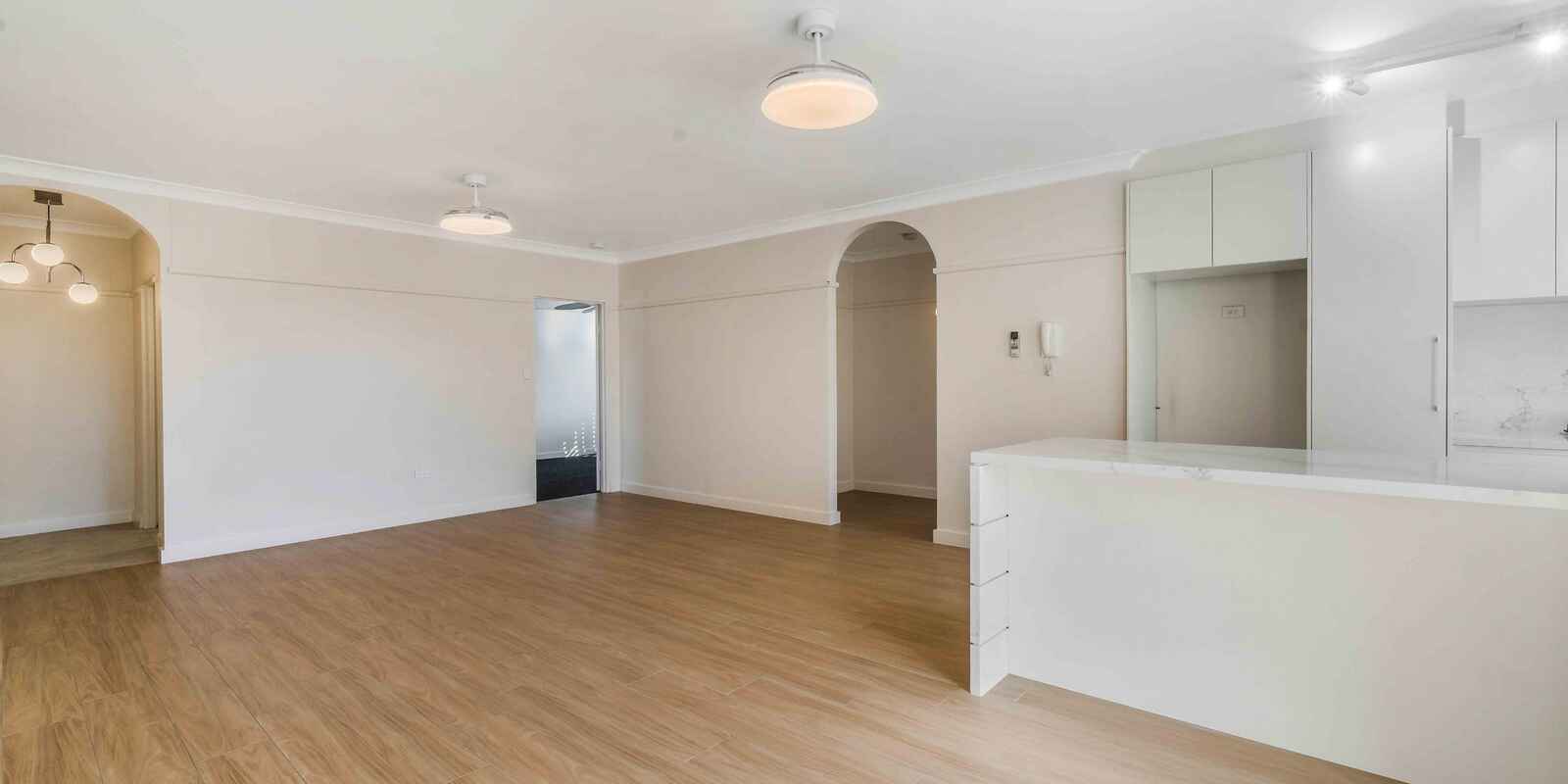 10/21-27 Amy Street Regents Park 10/21-27 Amy Street Regents Park