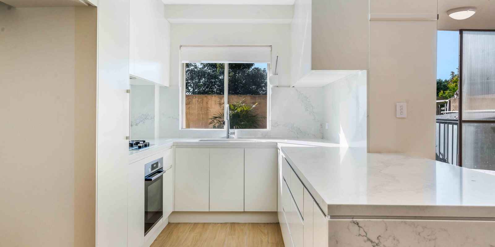 10/21-27 Amy Street Regents Park 10/21-27 Amy Street Regents Park