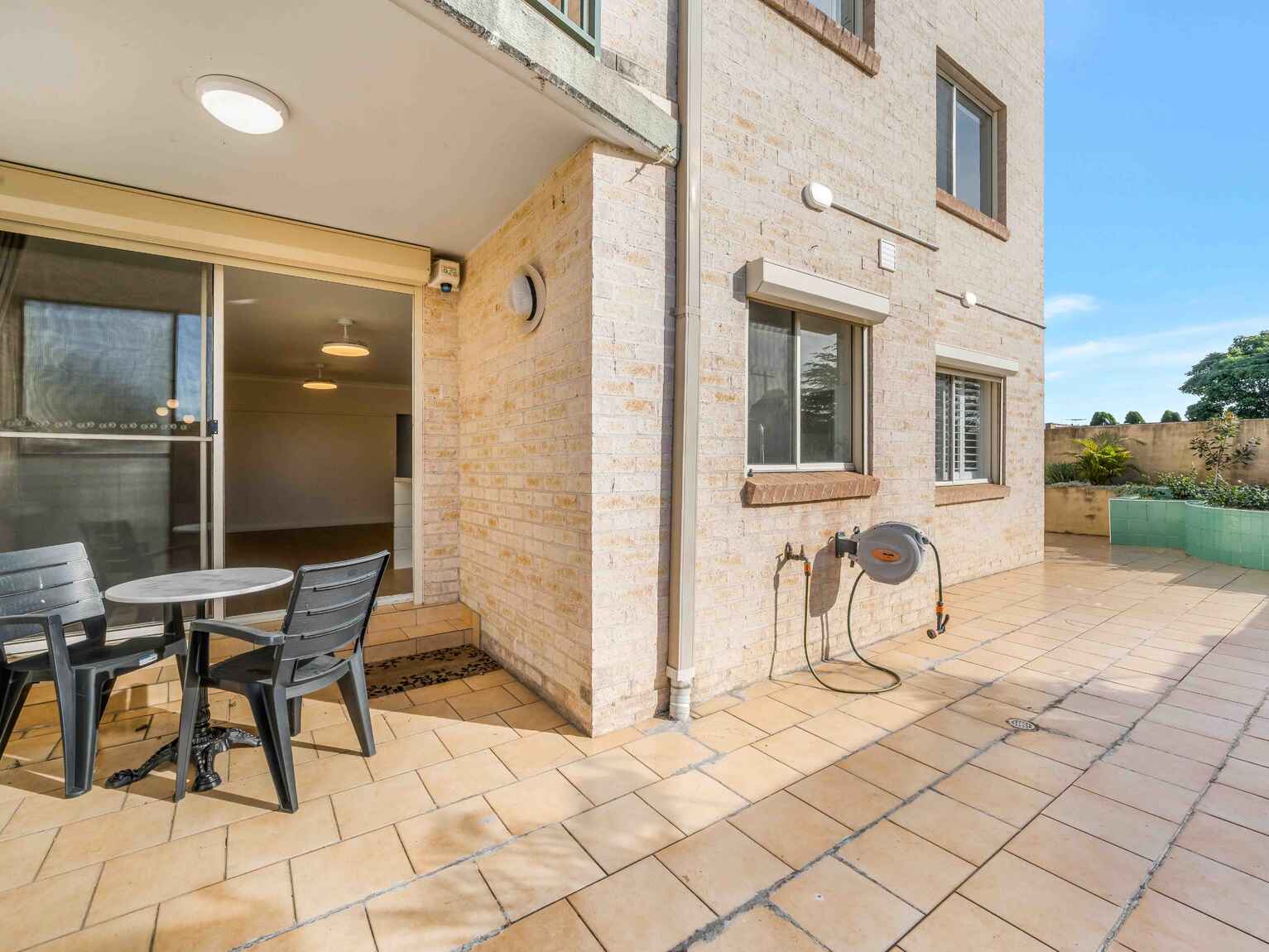 10/21-27 Amy Street Regents Park 10/21-27 Amy Street Regents Park