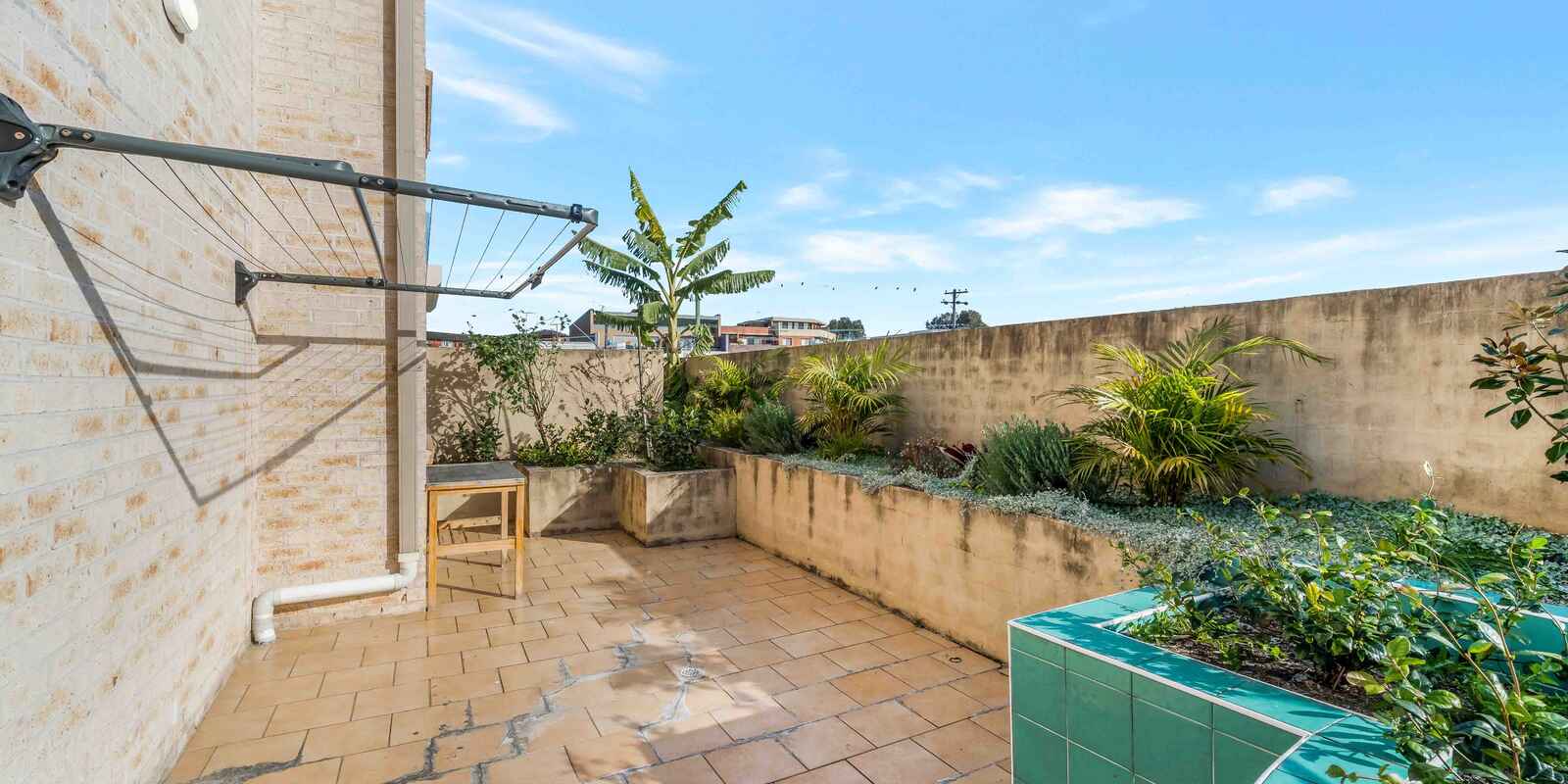 10/21-27 Amy Street Regents Park 10/21-27 Amy Street Regents Park