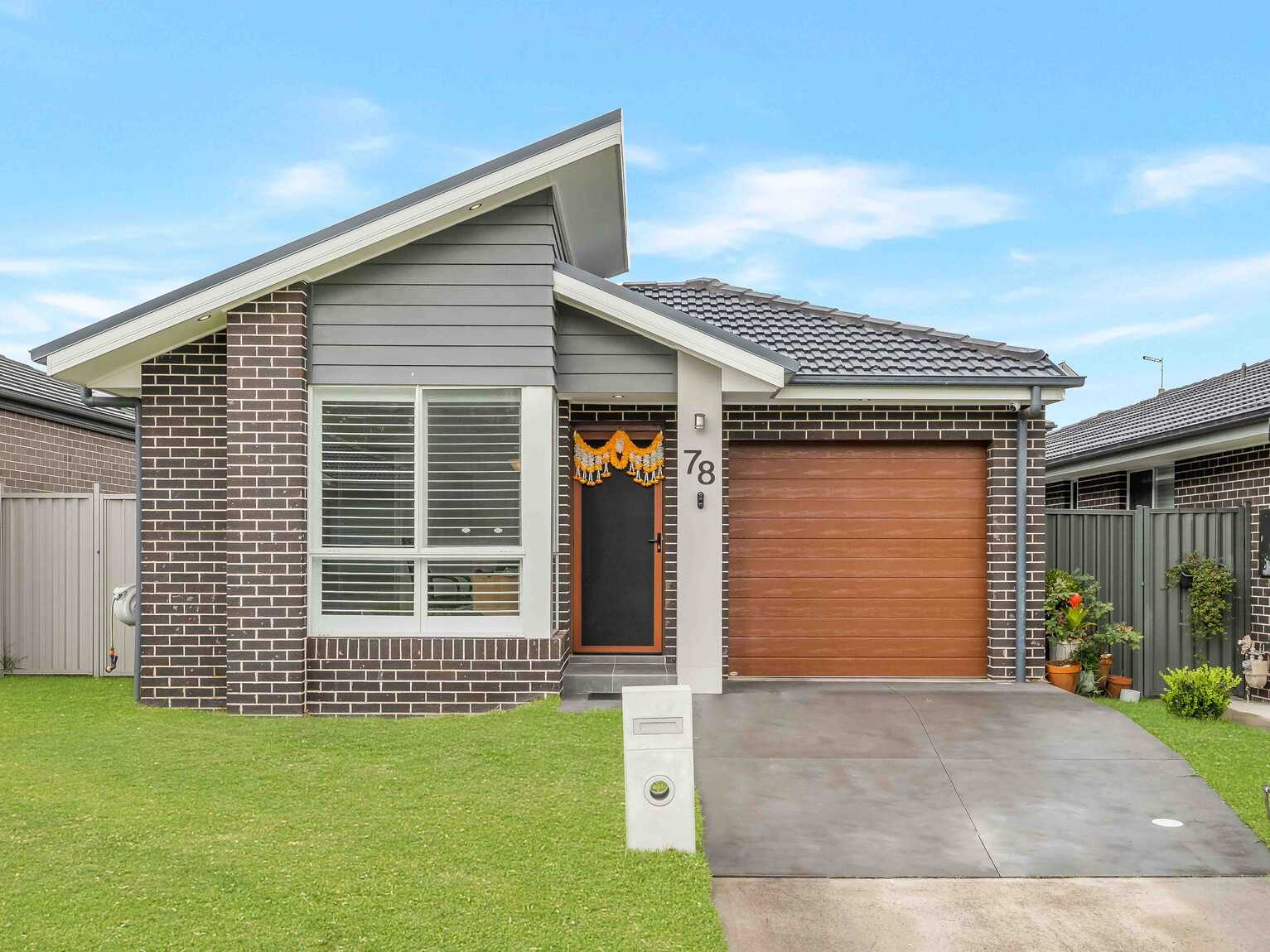 78 Tokyo Road Austral 78 Tokyo Road Austral