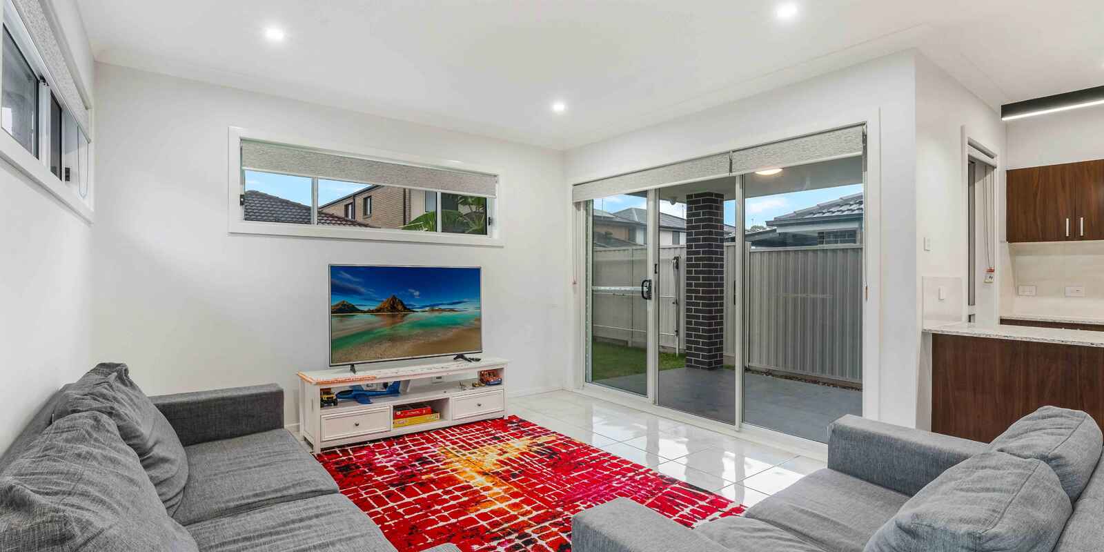 78 Tokyo Road Austral 78 Tokyo Road Austral