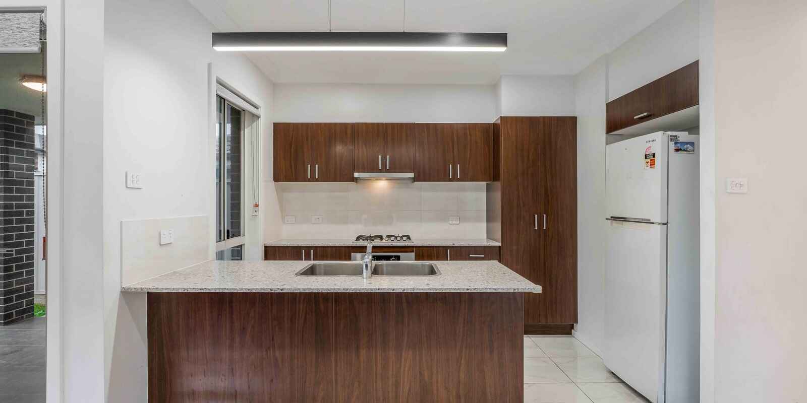 78 Tokyo Road Austral 78 Tokyo Road Austral