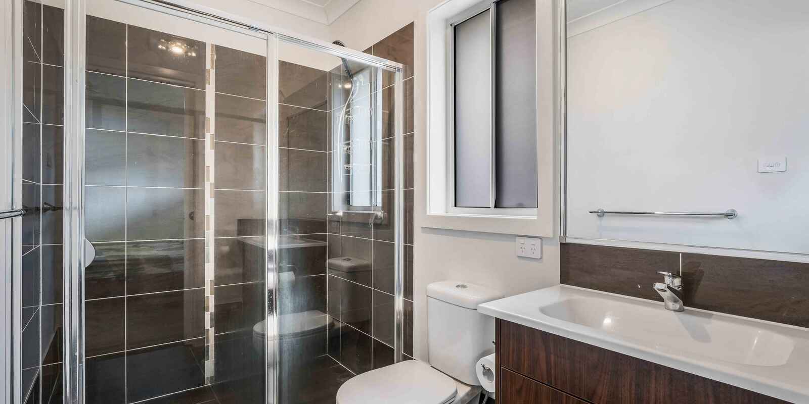 78 Tokyo Road Austral 78 Tokyo Road Austral