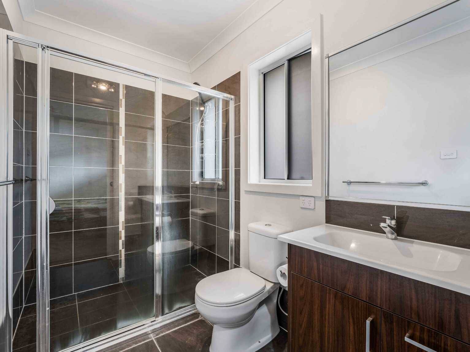 78 Tokyo Road Austral 78 Tokyo Road Austral