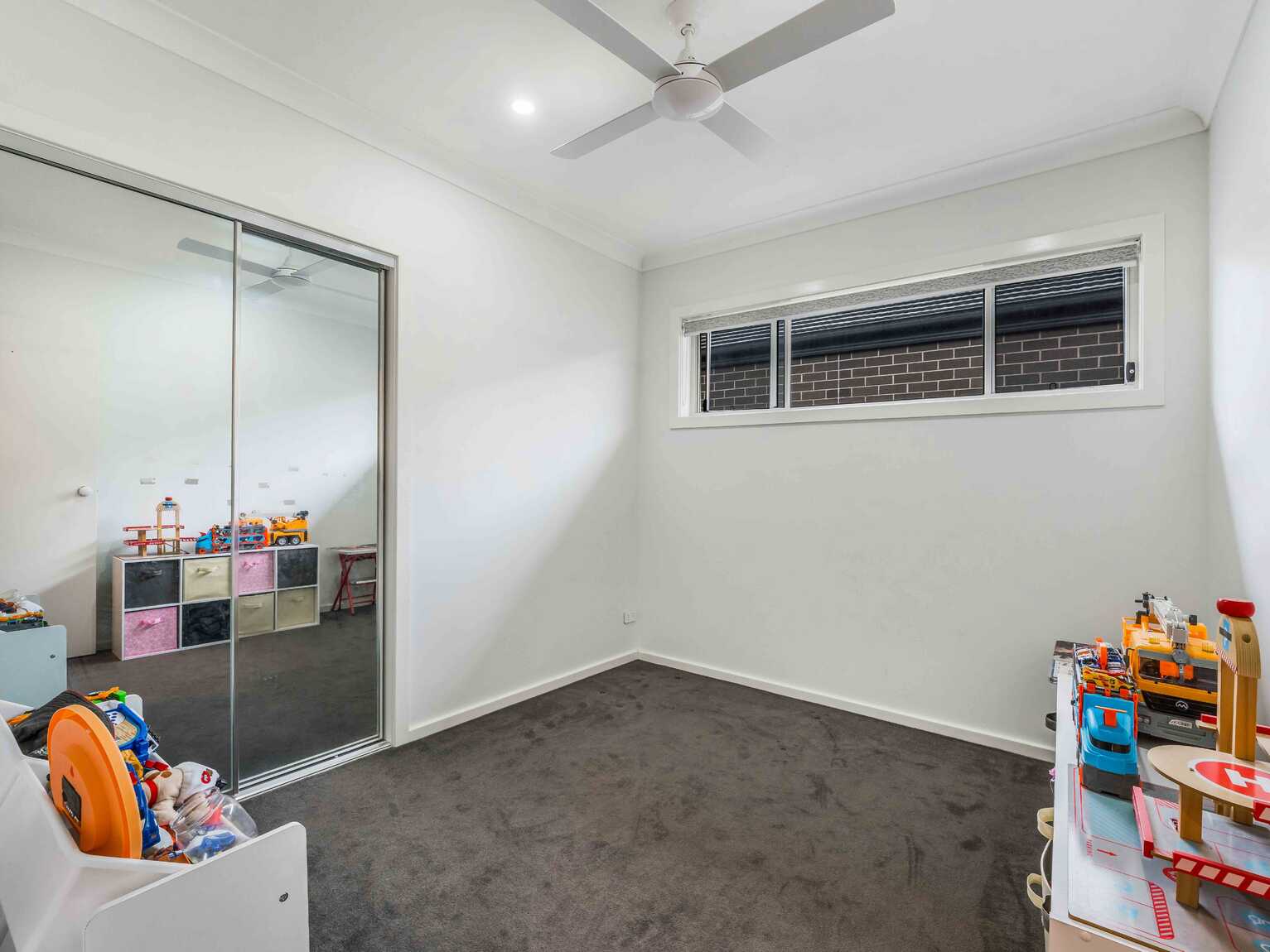 78 Tokyo Road Austral 78 Tokyo Road Austral