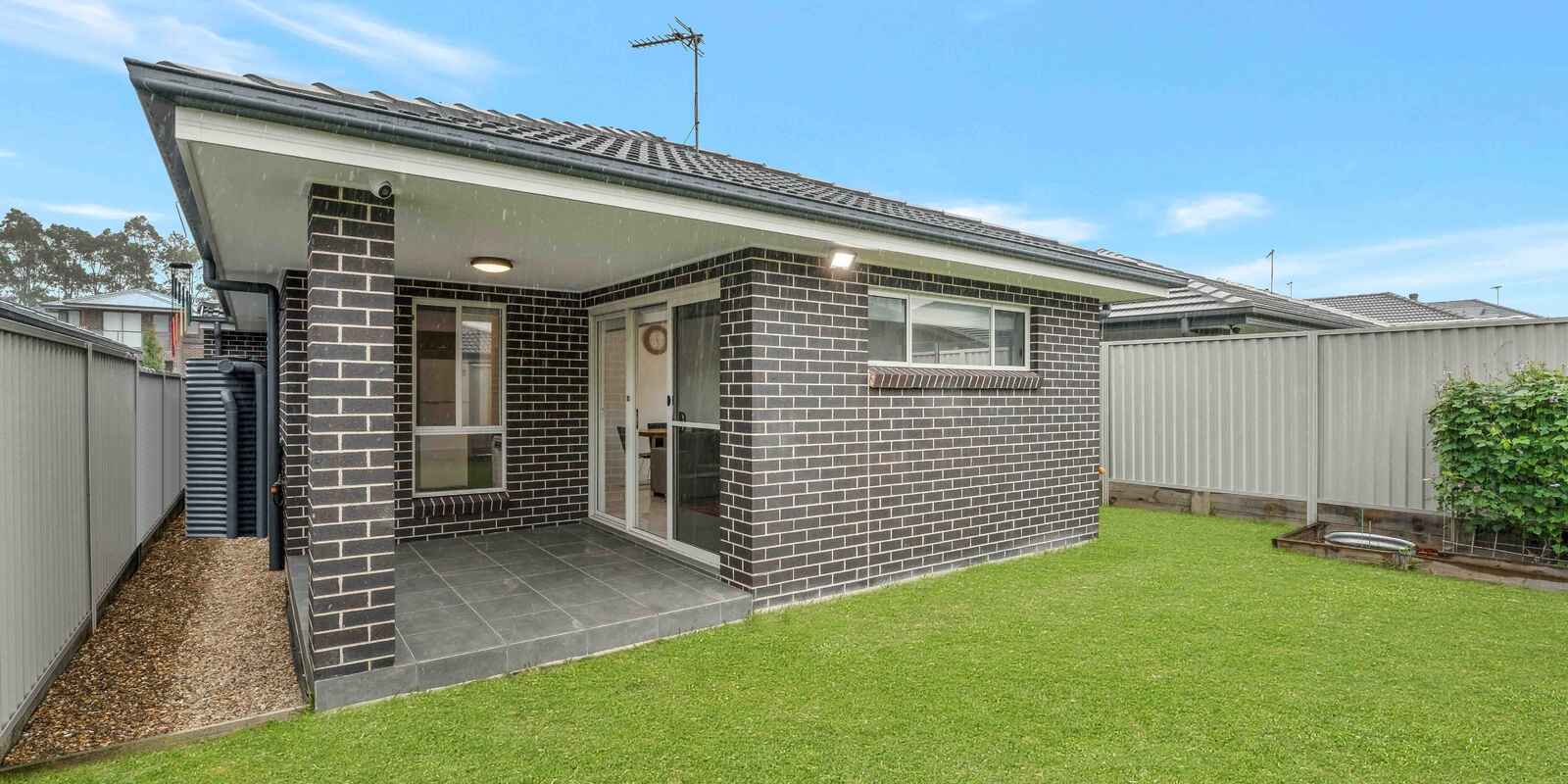 78 Tokyo Road Austral 78 Tokyo Road Austral