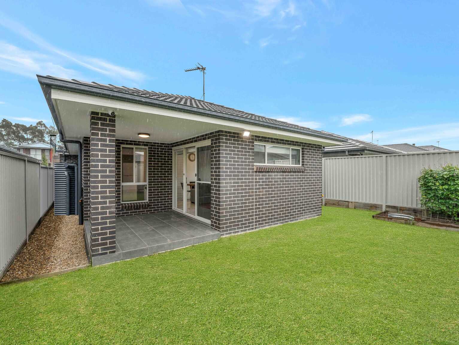 78 Tokyo Road Austral 78 Tokyo Road Austral