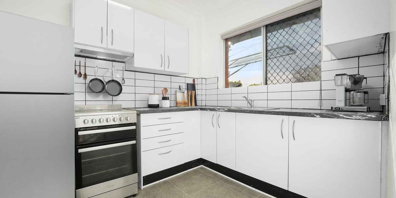 2/252 River Avenue Carramar