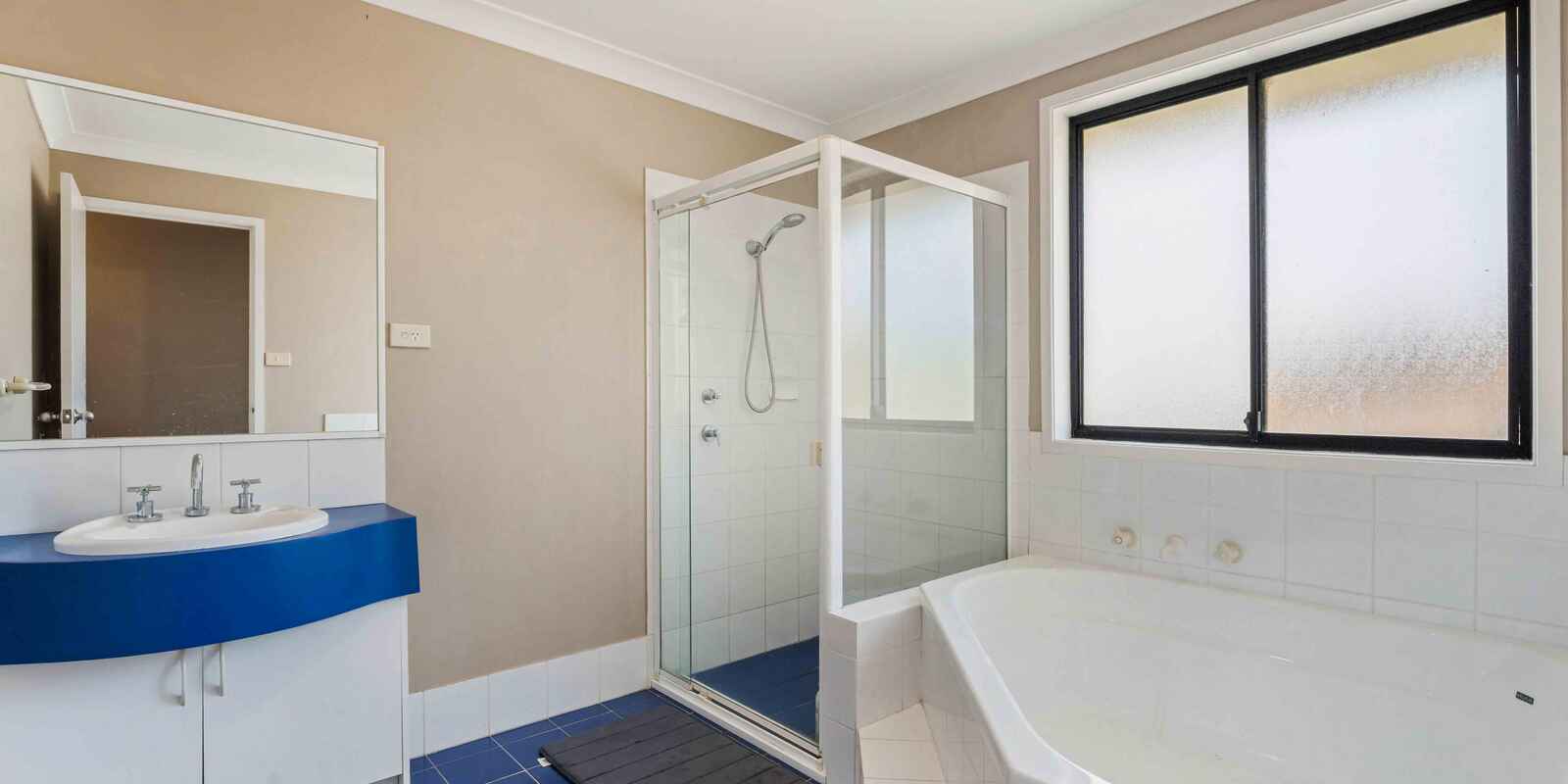 94 Greenway Drive West Hoxton 94 Greenway Drive West Hoxton