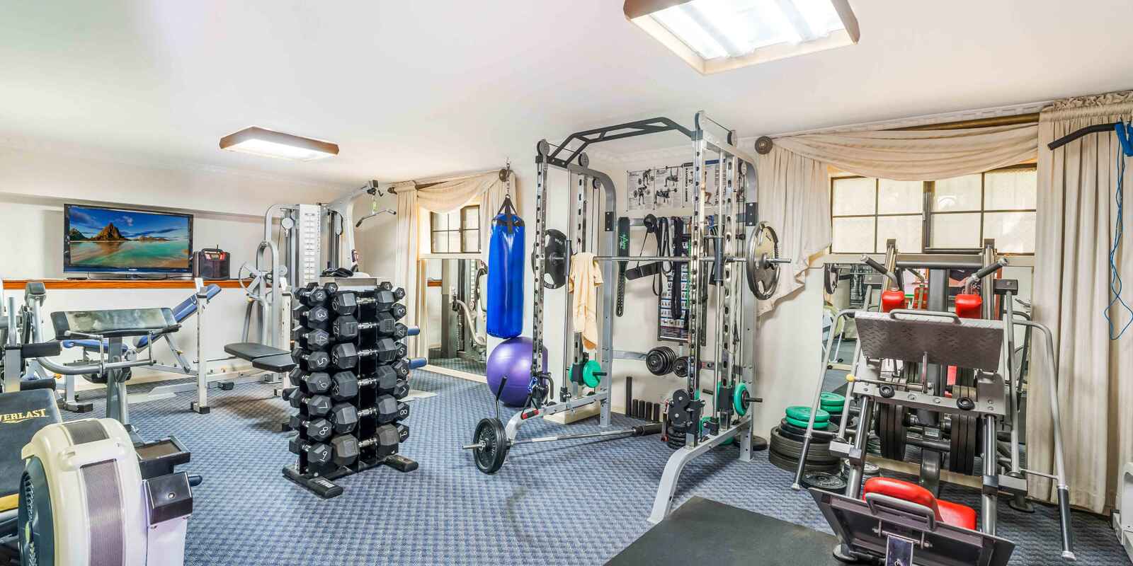 6 Gazi Close Bossley Park